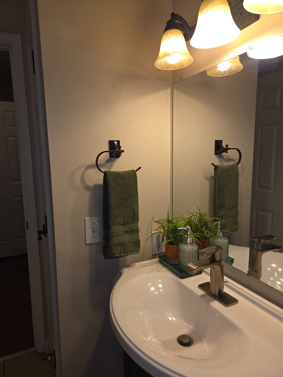 Furnished Finder property 462059_2 photo 30