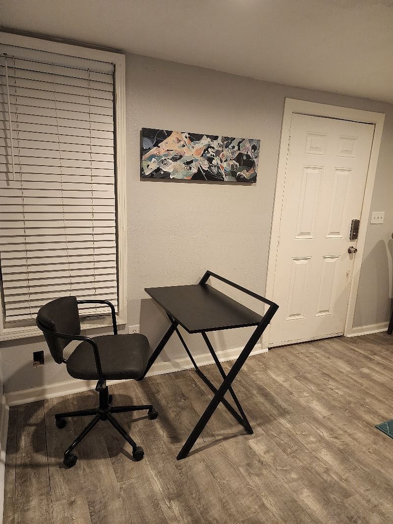 Work station