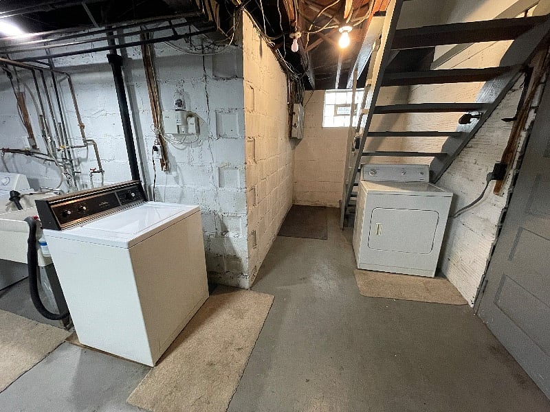 in-unit laundry