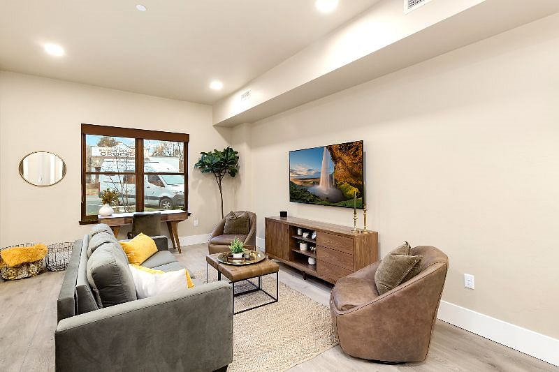 Furnished Finder property 462327_1 photo 11