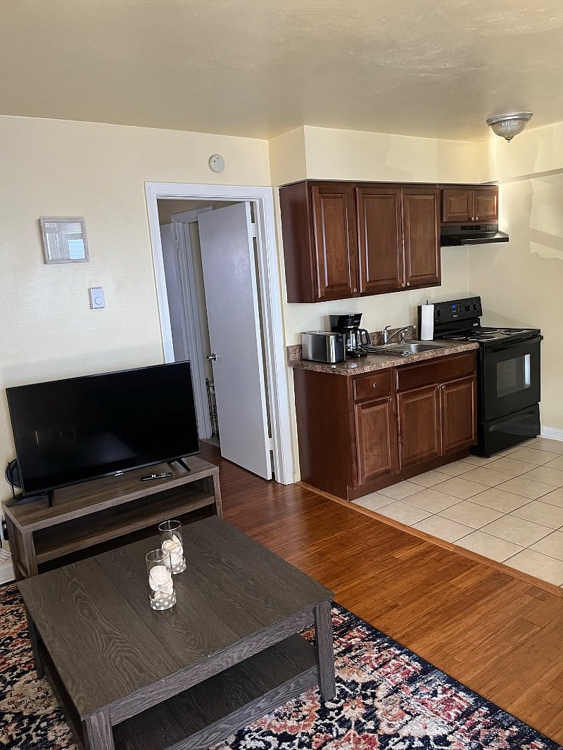 Apt 6