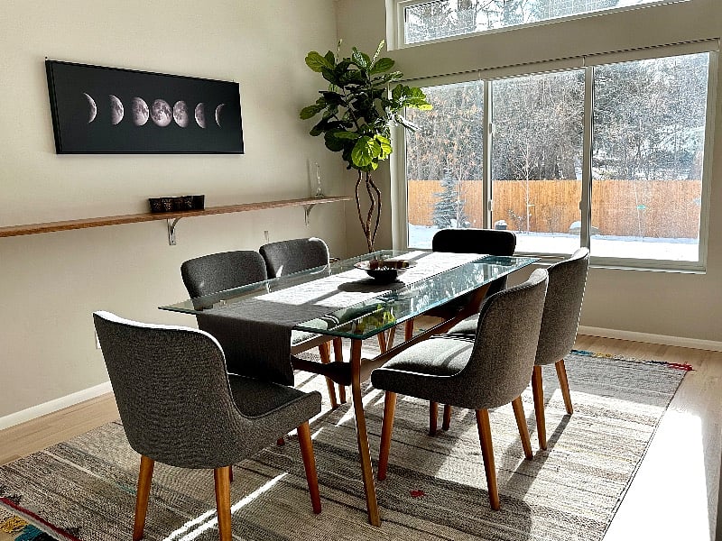 dining room