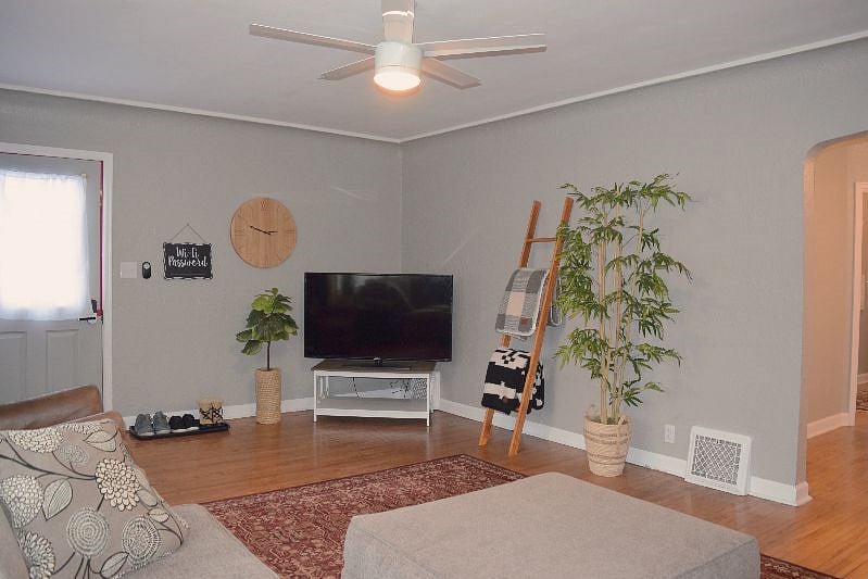 Furnished Finder property 462446_1 photo 3