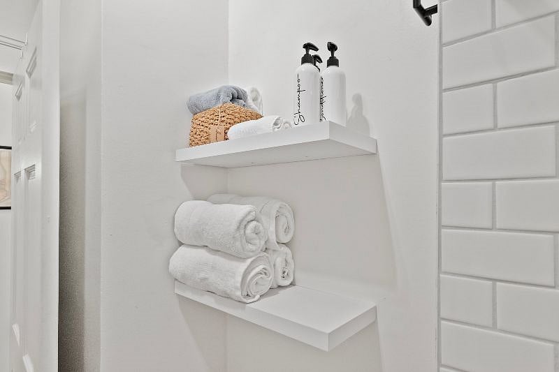 Unit 1 - Bathoom