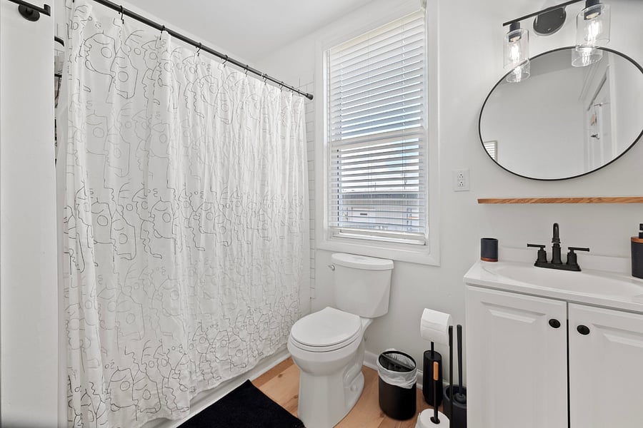 Unit 2 - Bathroom