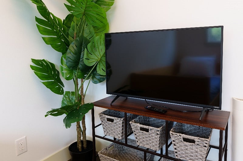 North bedroom 40 inch smart tv