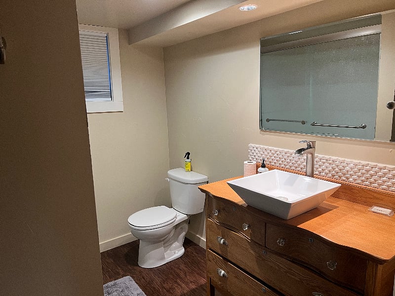 Basement bathroom does have a shower