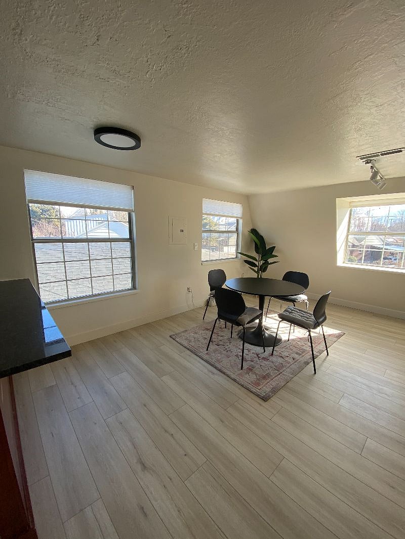 Furnished Finder property 462516_2 photo 7