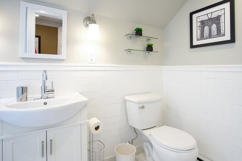 Crescent 3A Private bathroom