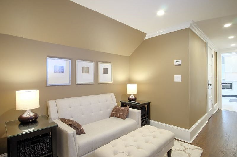 Crescent 3A private living room