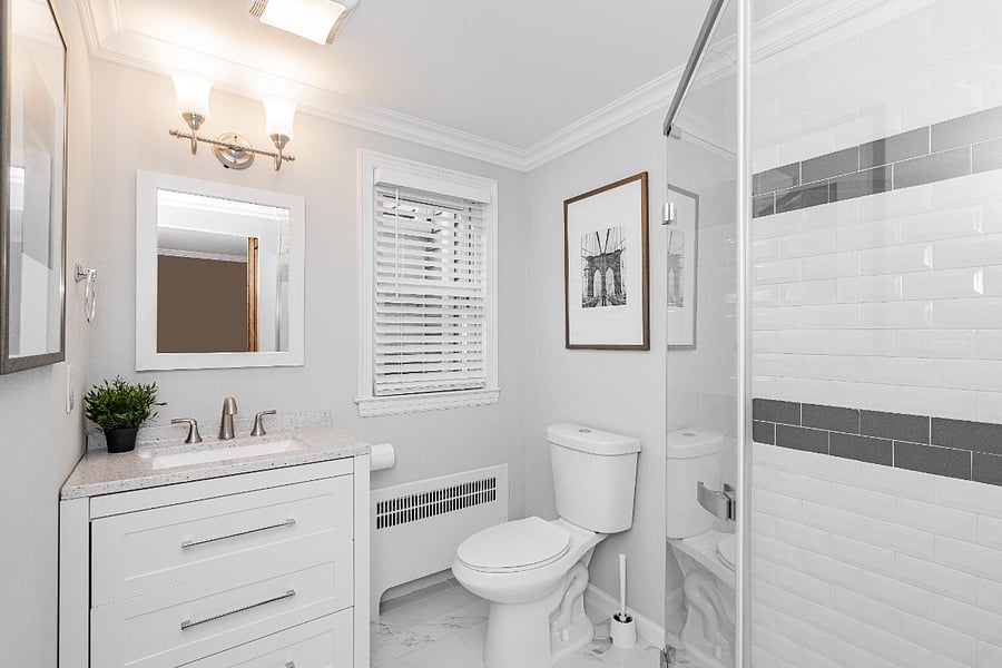 Private ensuite bathoom