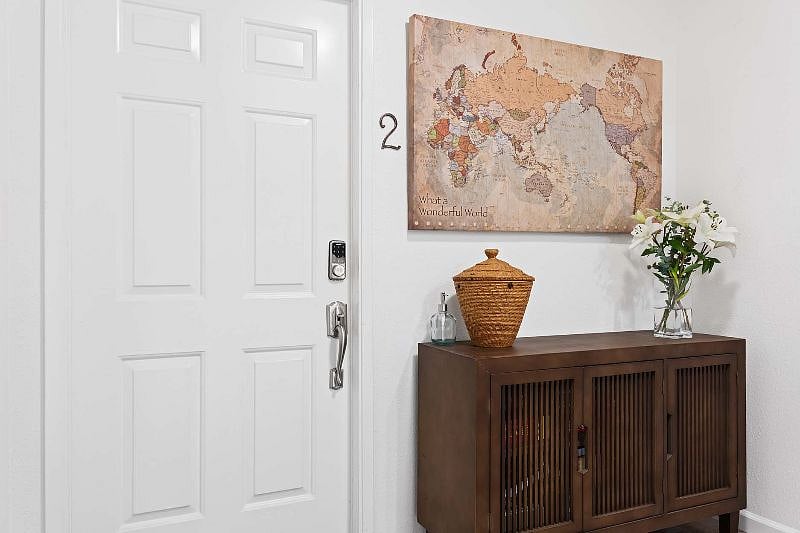 There are 2 separate apartments at the top of the stairs - each has it's own entrance, kitchen, living room, dining bedroom and bathroom.