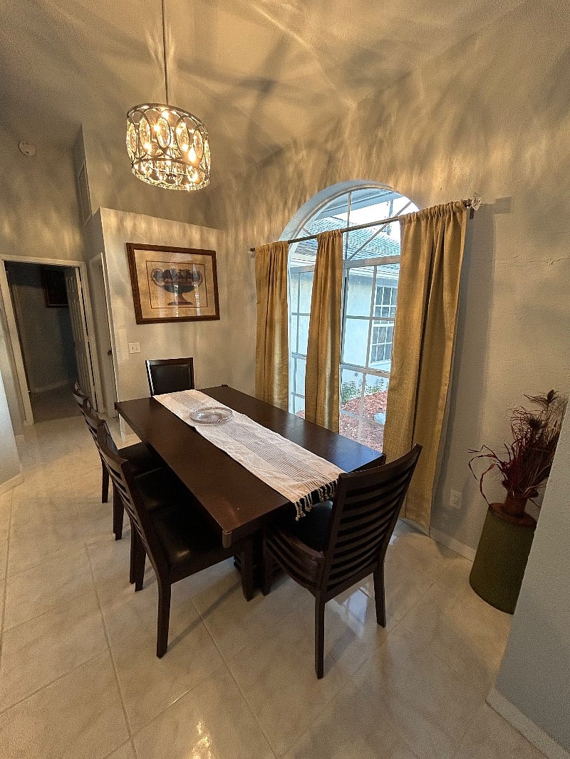 Furnished Finder property 462904_1 photo 3