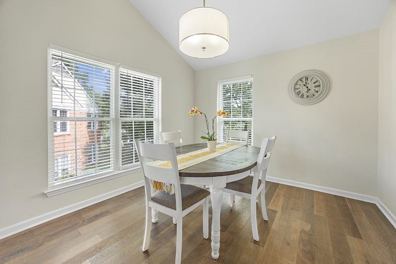 Furnished Finder property 463212_1 photo 3