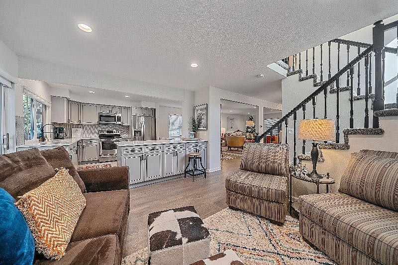 Furnished Finder property 463228_1 photo 3