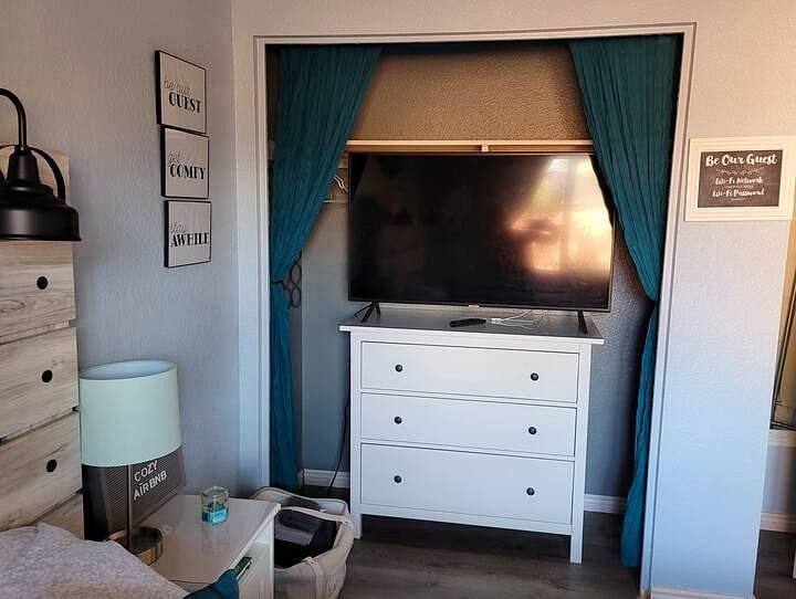 Our Queen Guest Room features a 50" Samsung Smart TV! Be sure to unpack and place your clothes in the spacious dresser provided.