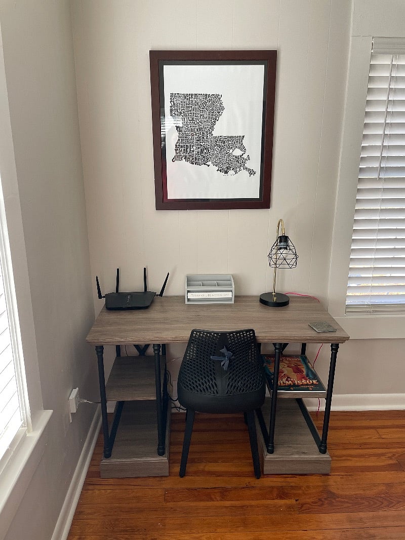 Designated work space FREE FAST wifi