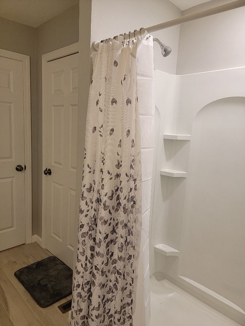 Private bathroom on the 1st floor
