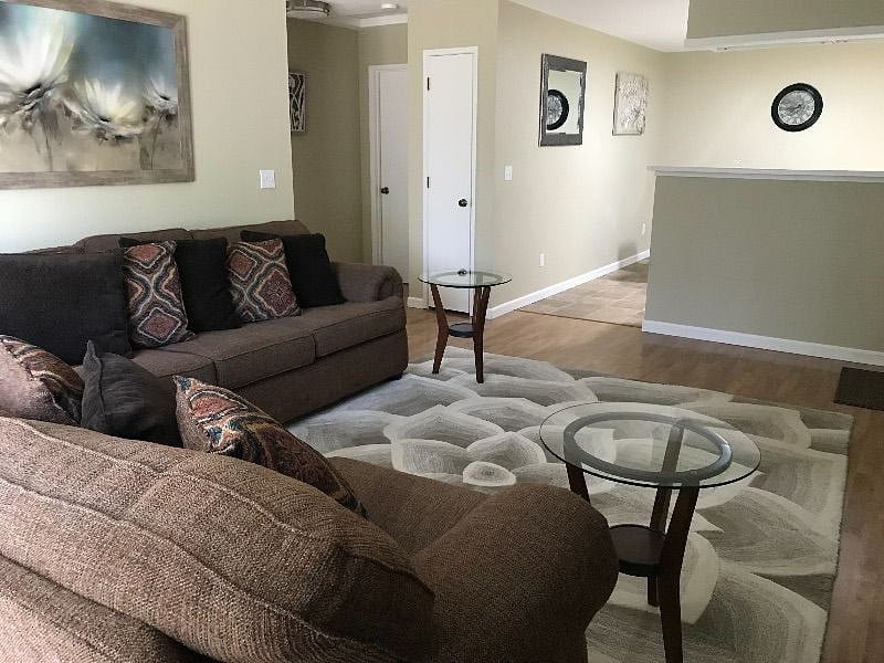 Furnished Finder property 463603_2 photo 1