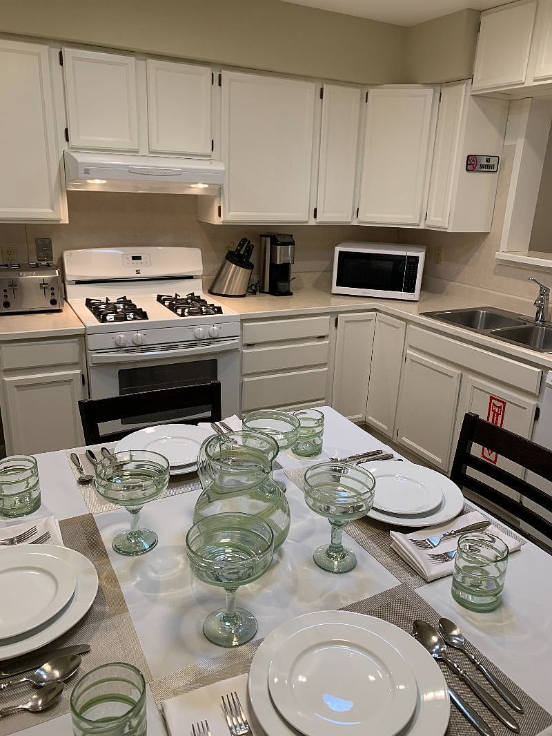 Furnished Finder property 463603_2 photo 4