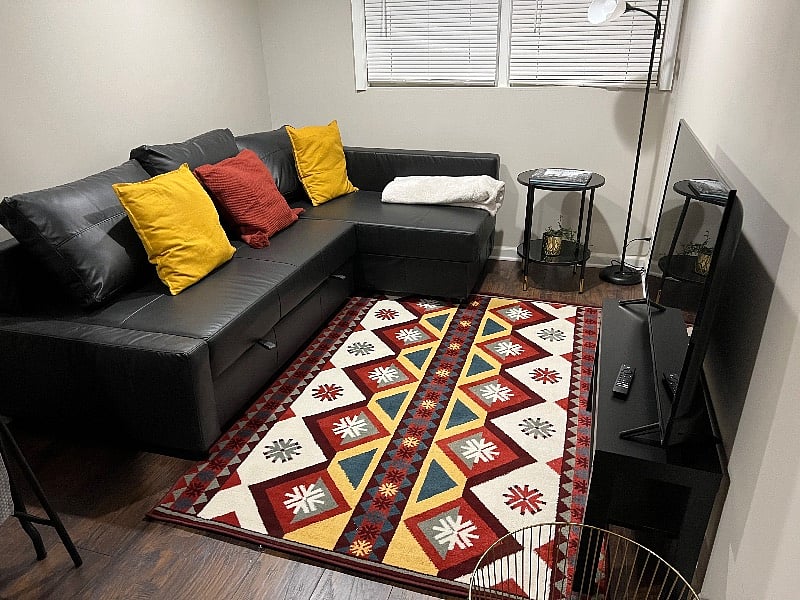 Family Room with Smart TV - Private