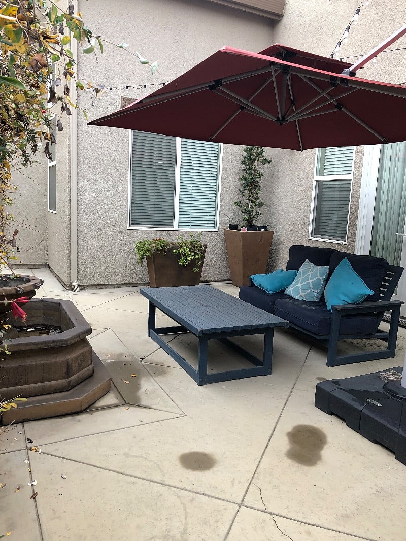 Courtyard with fountain