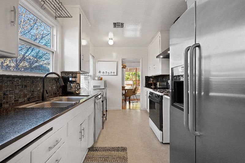 Furnished Finder property 463839_1 photo 16