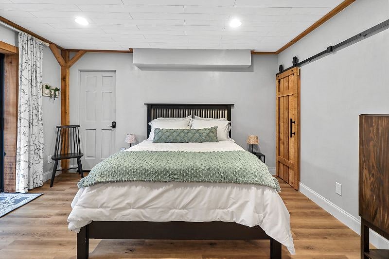 Queen Size Bed