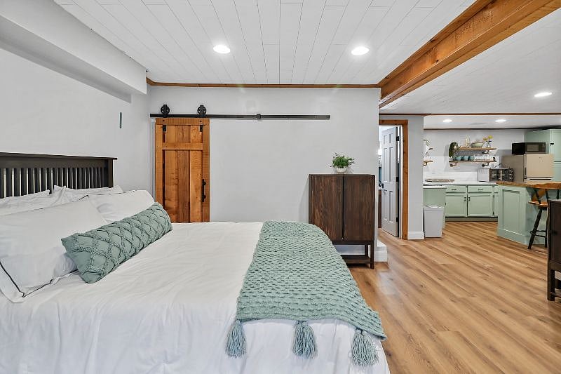 Furnished Finder property 463929_1 photo 26