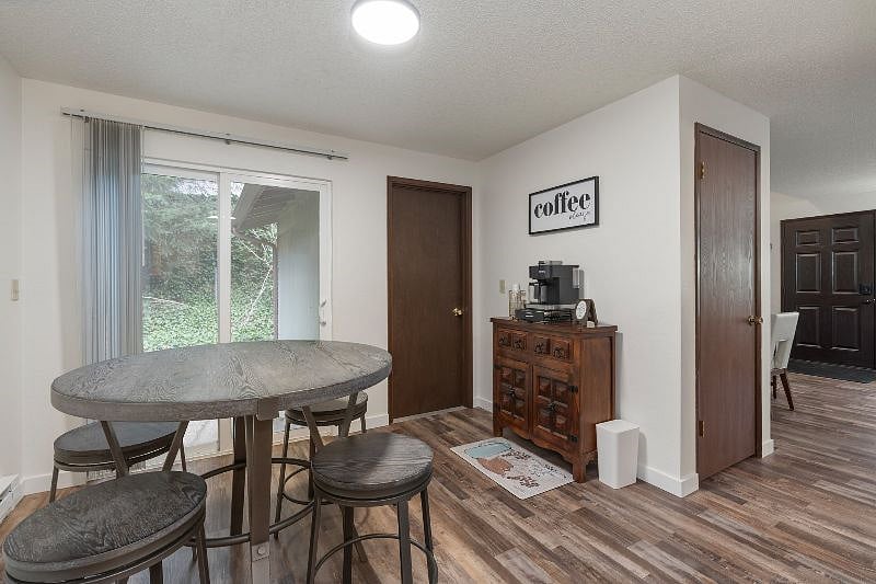 Furnished Finder property 464037_1 photo 6