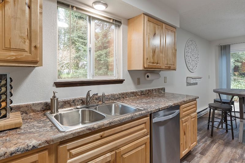 Furnished Finder property 464037_1 photo 8