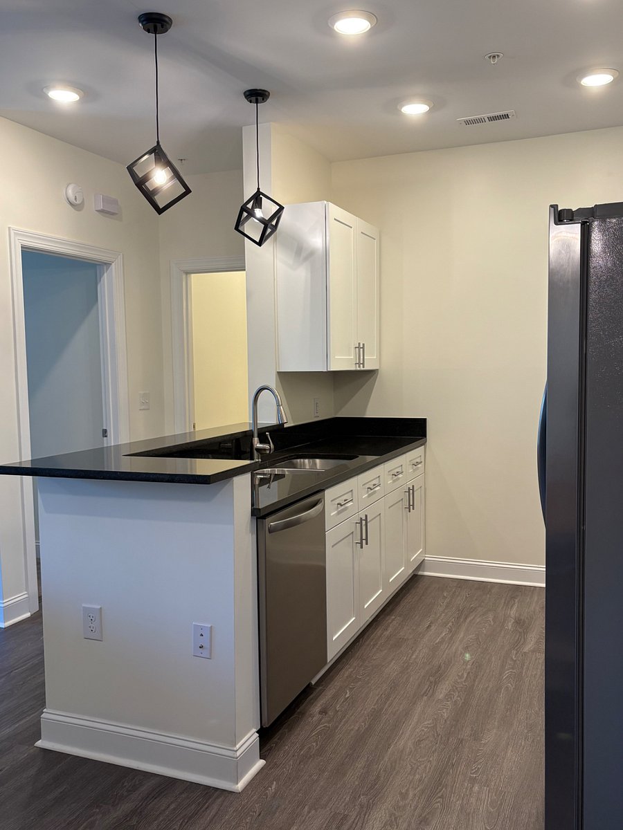 Furnished Finder property 464106_7 photo 8