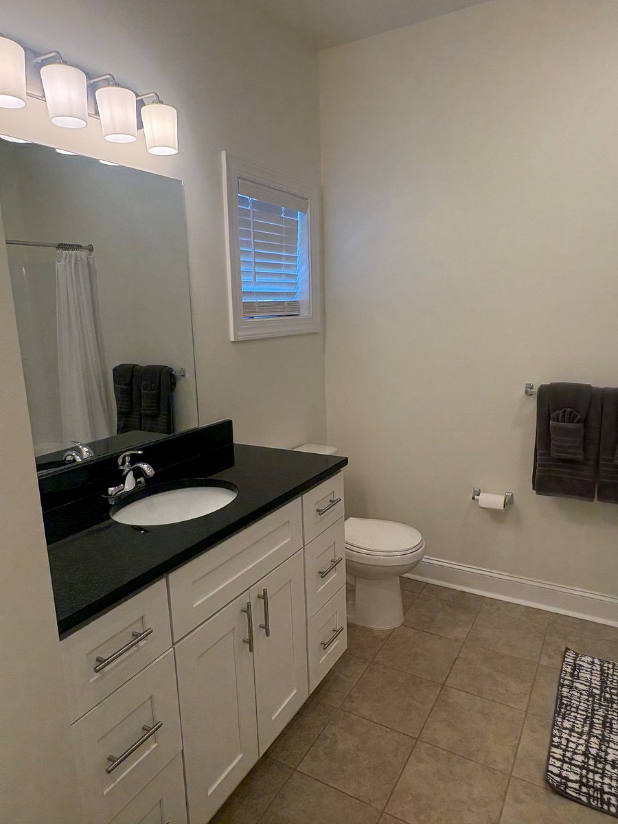 Furnished Finder property 464106_7 photo 17