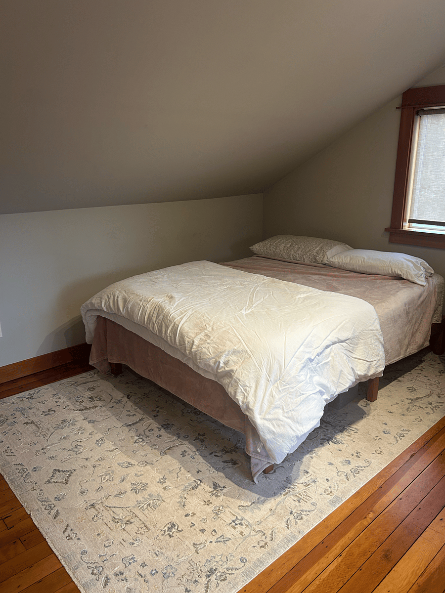 Comfy Queen Size Bed