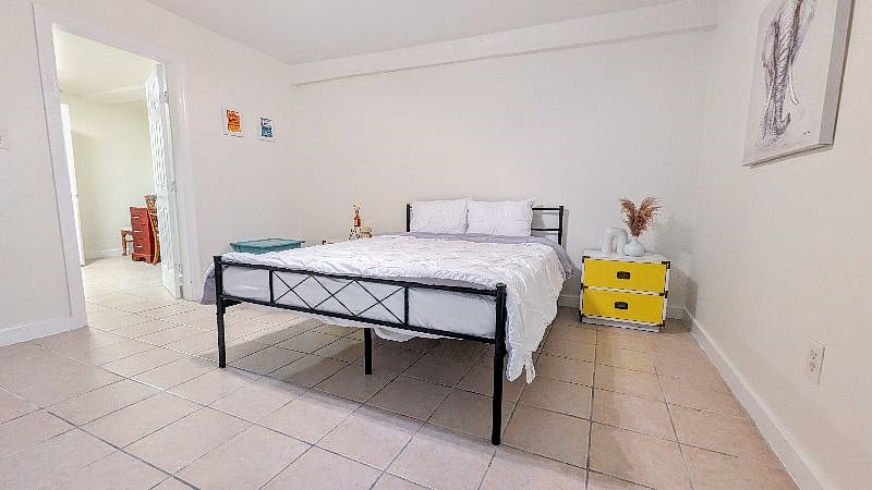 Super comfy Queen sized memory foam mattress