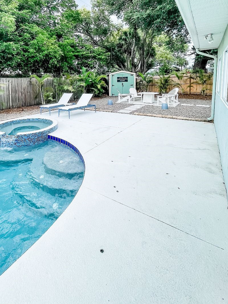 Furnished Finder property 464339_1 photo 12