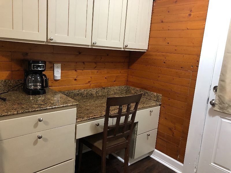 Furnished Finder property 464636_1 photo 4