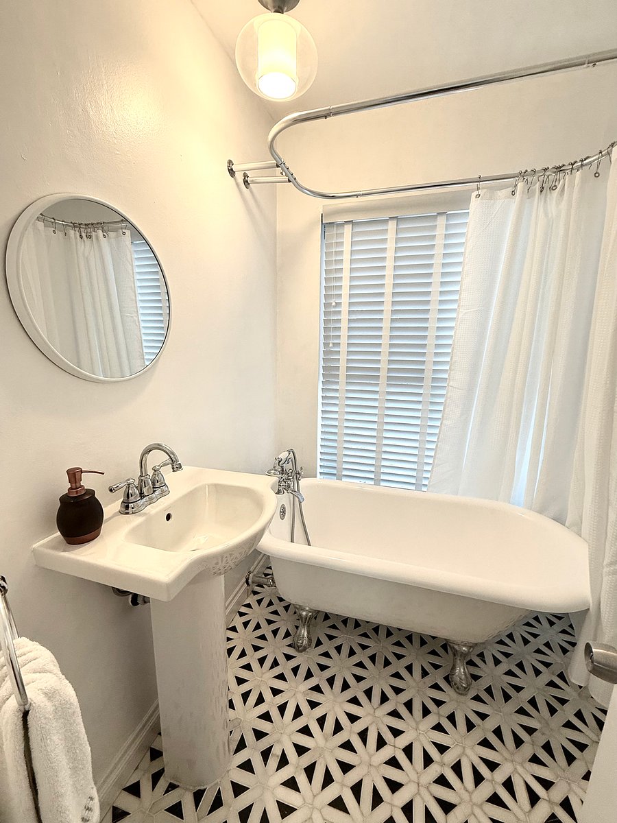 Furnished Finder property 464778_1 photo 23