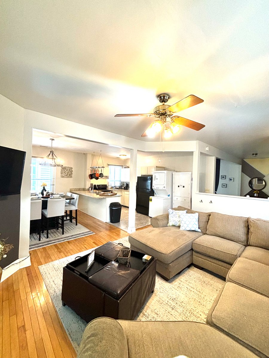 Open Floor Plan - Living room with view of dinning and kitchen area