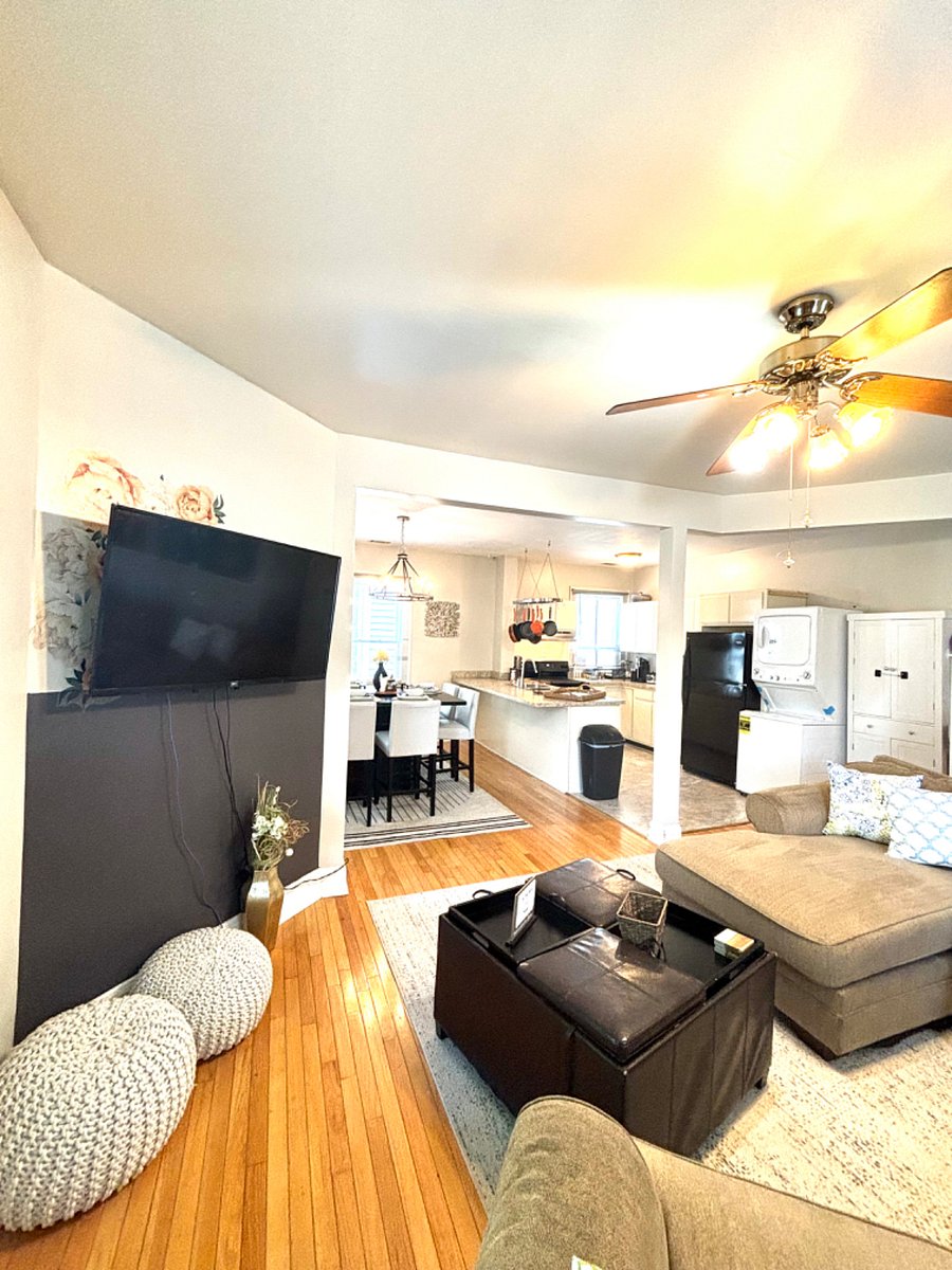 Open Floor Plan - Living room with view of dinning and kitchen area