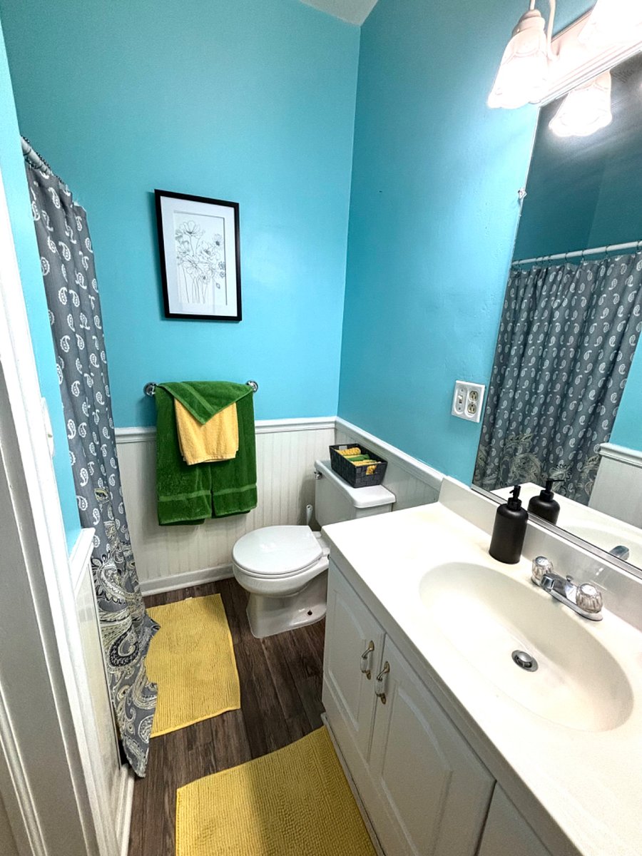 Bathroom #2 Full