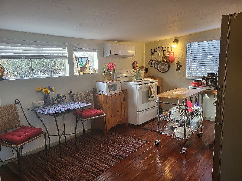 Furnished Finder property 464814_1 photo 6