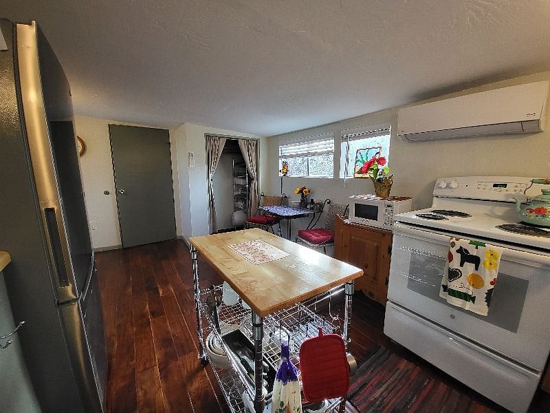 Furnished Finder property 464814_1 photo 8