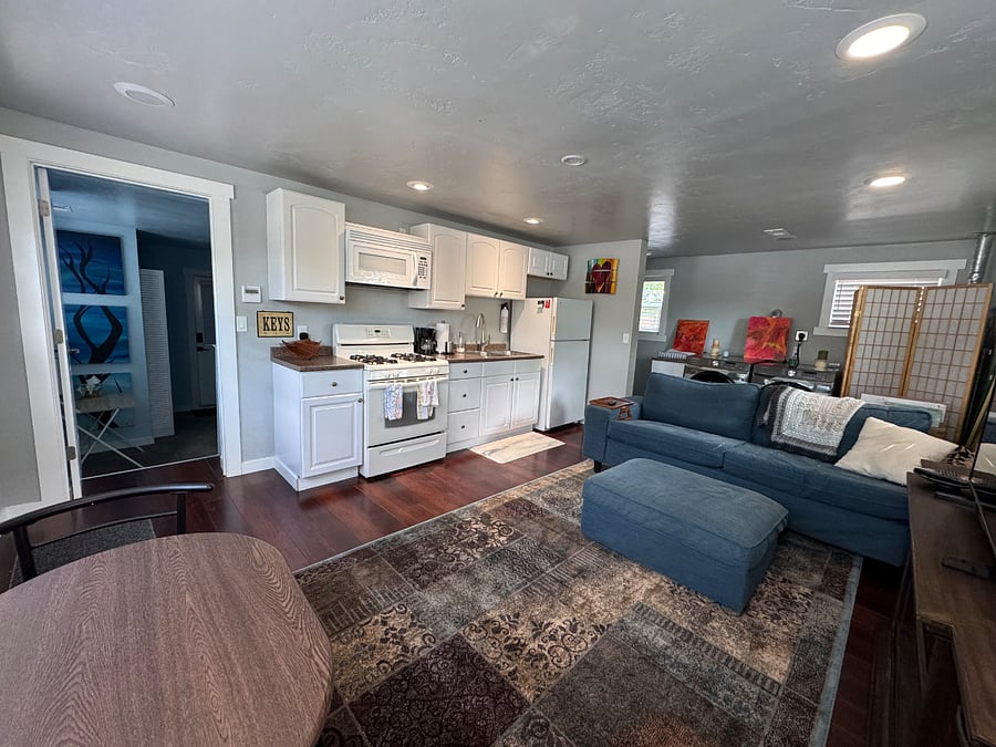 Furnished Finder property 464815_2 photo 8