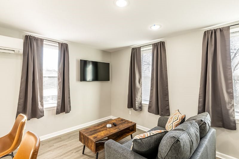 Furnished Finder property 464848_7 photo 10