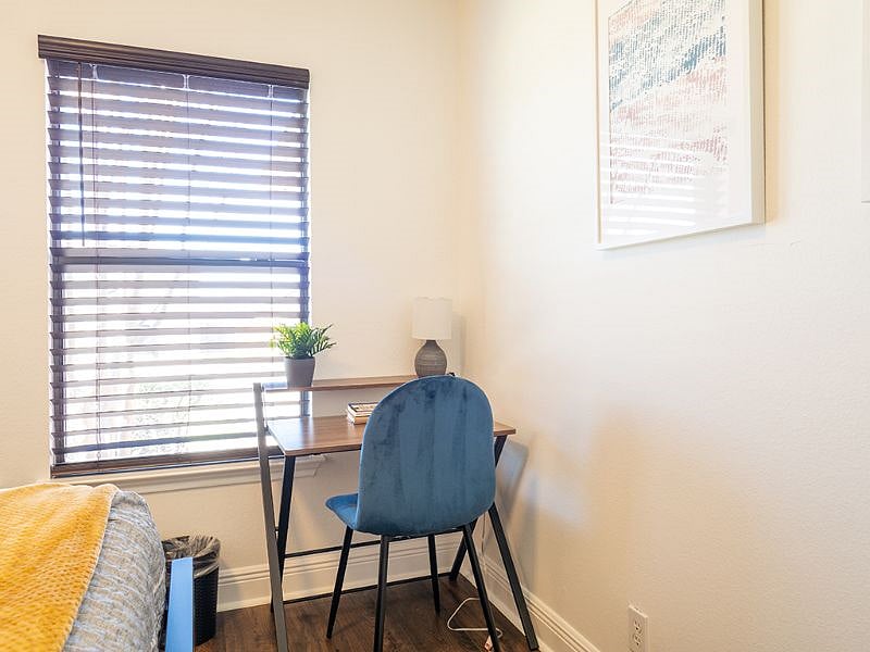Furnished Finder property 464855_1 photo 21