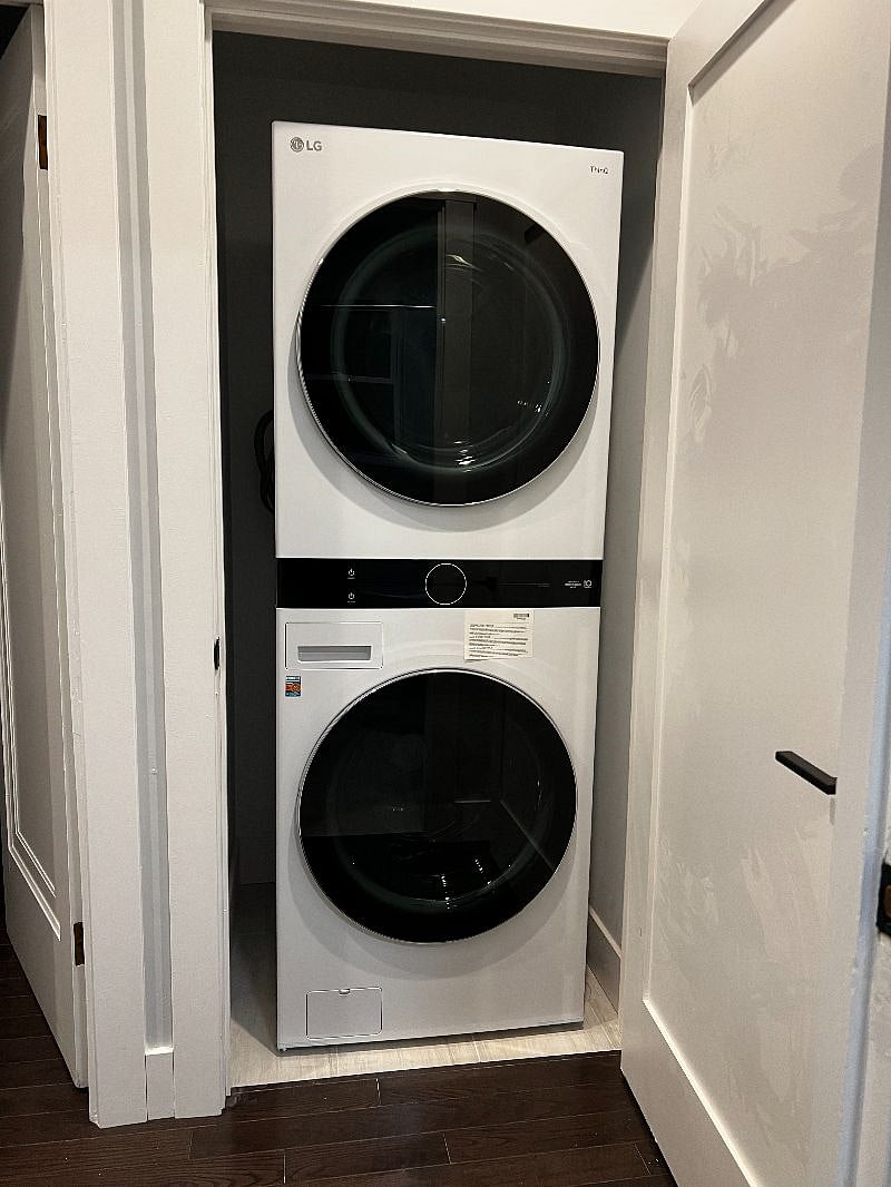 Brand new full-size laundry.