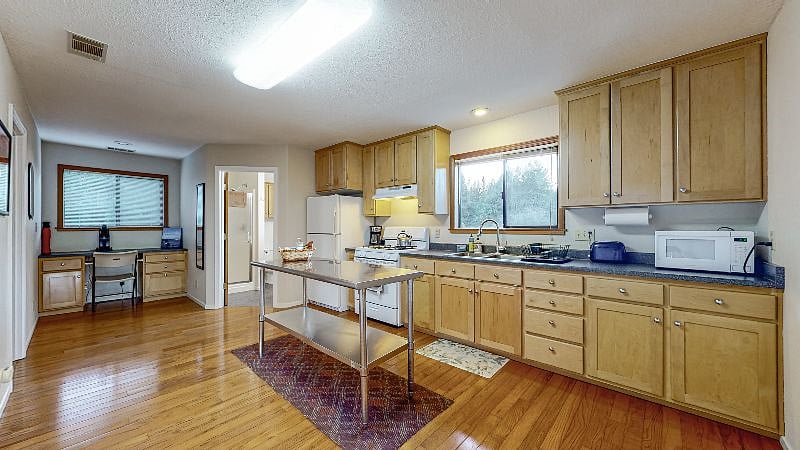 Furnished Finder property 464960_1 photo 13
