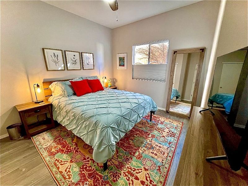 2nd Bedroom - Queen Bed
