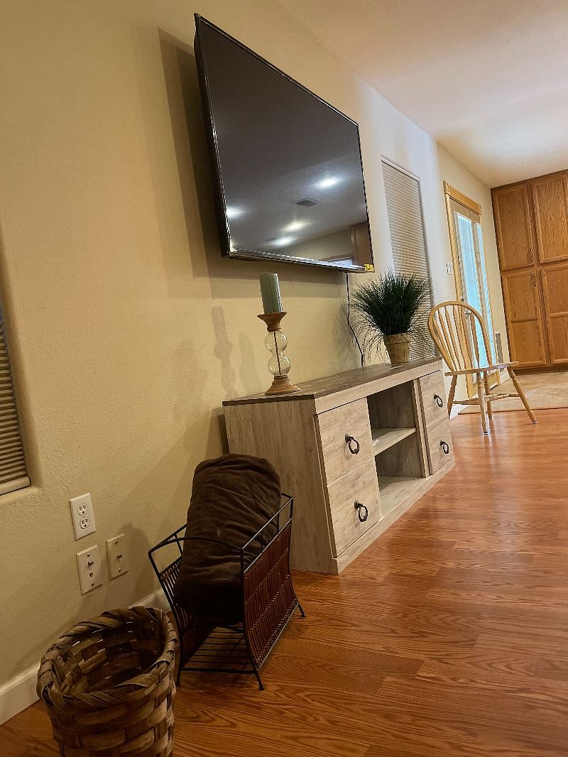 Furnished Finder property 465001_1 photo 16